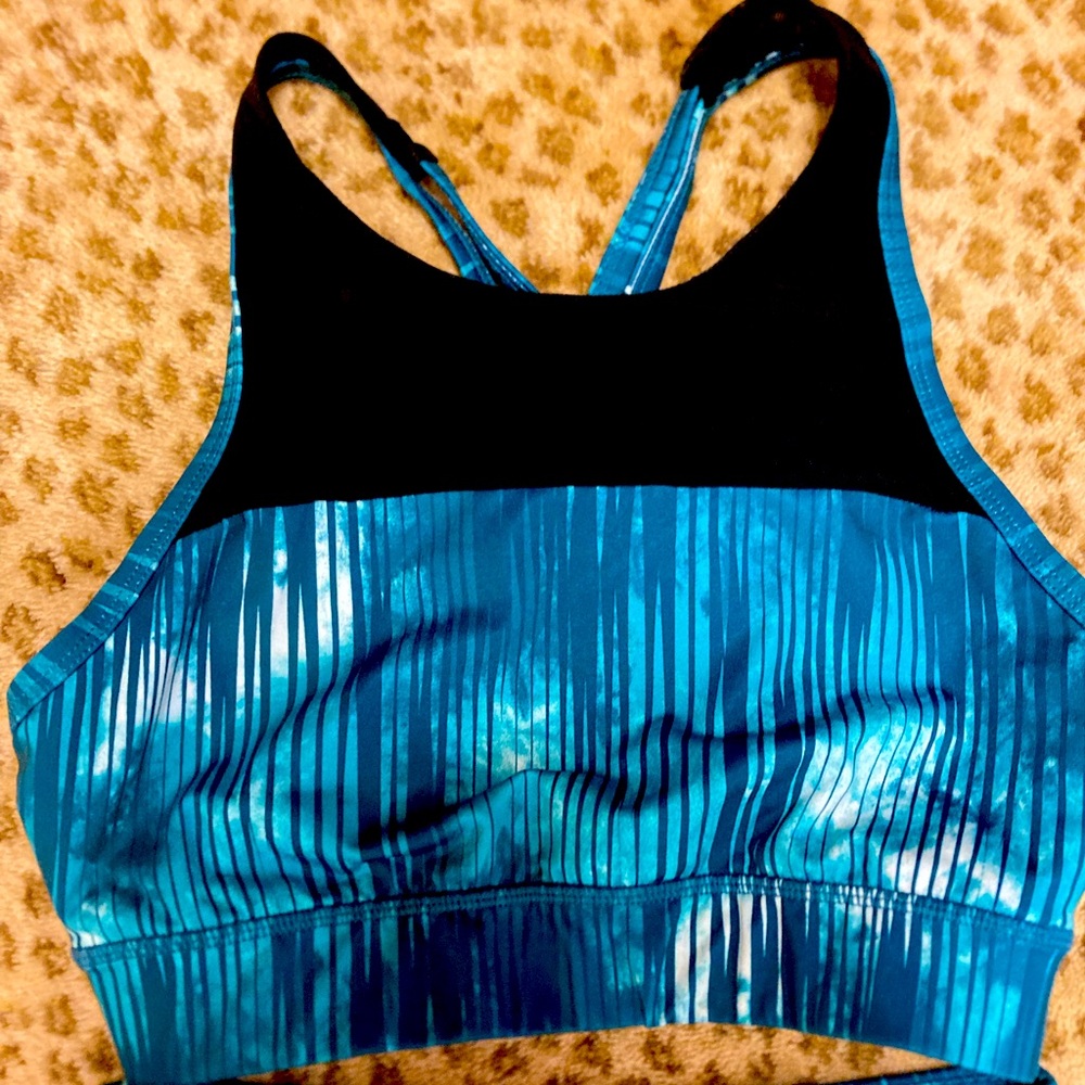 ASICS workout top